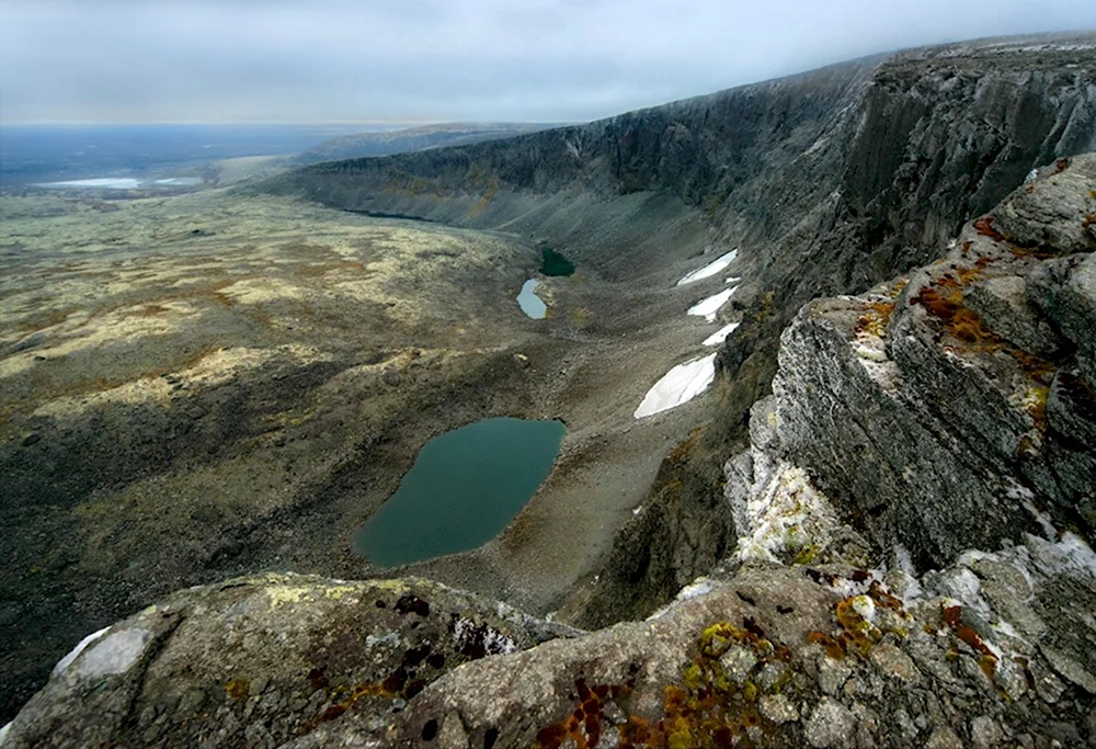 Гора Аллуайв