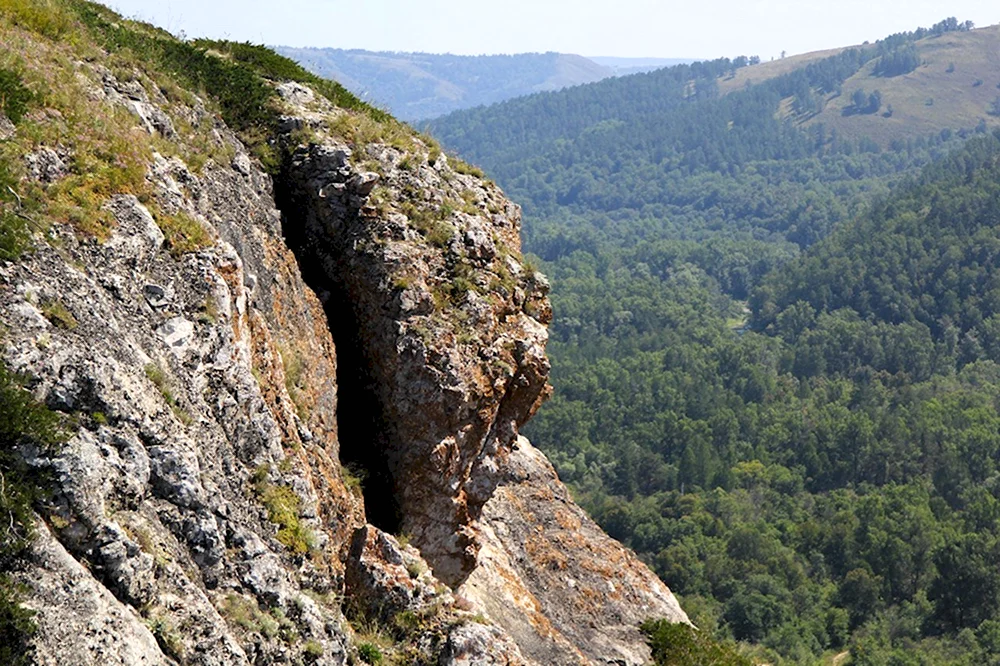 Мурадымовское ущелье пещера