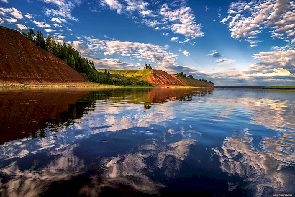Северная река Пинега