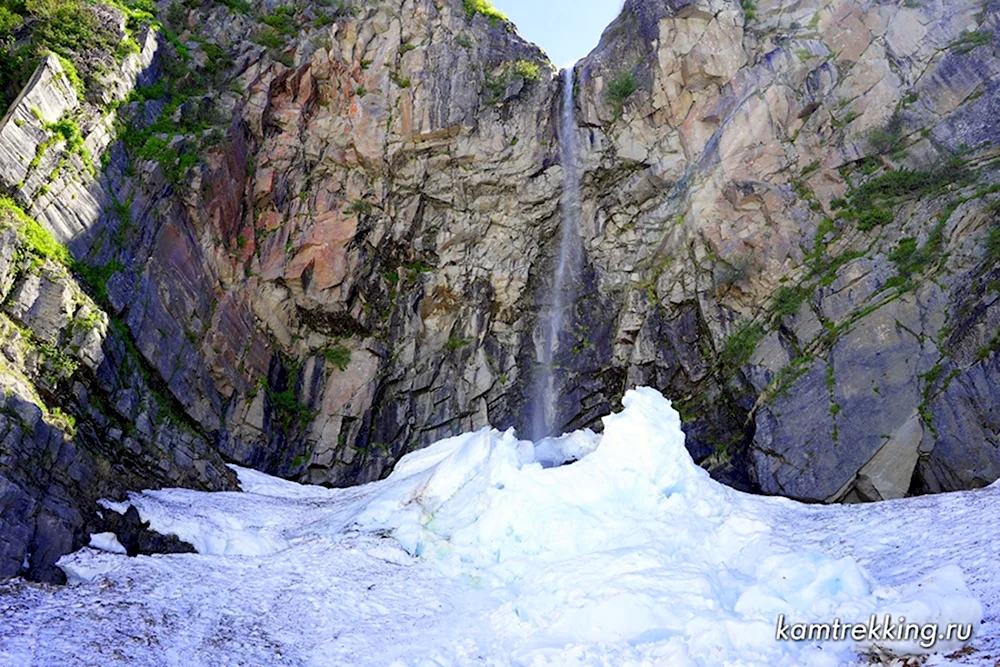 Термальный водопад на Камчатке