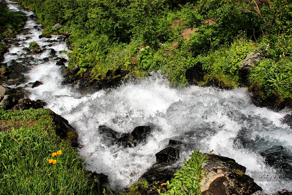 Водопад Медвежий Камчатка