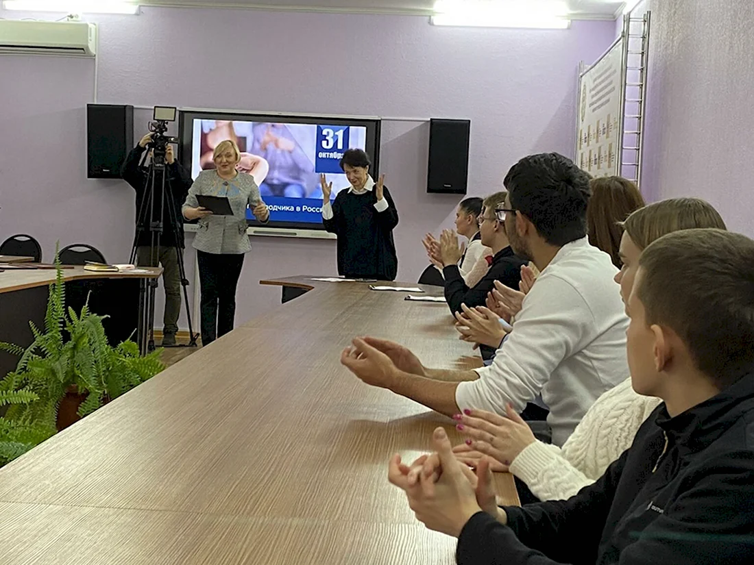 Сурдопереводчик