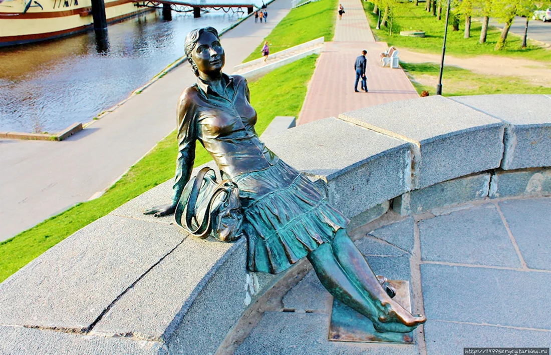 Великий Новгород отдыхающая туристка