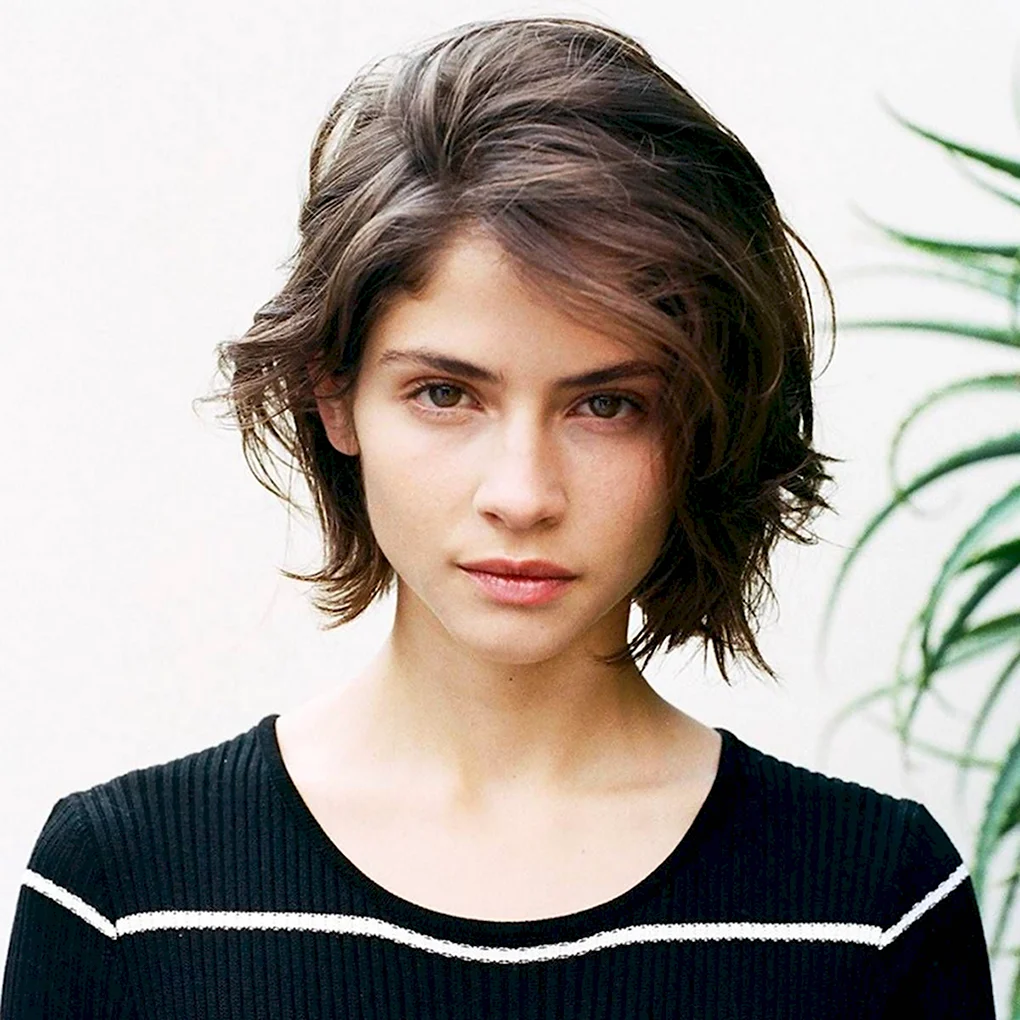 Alba Galocha короткая стрижка