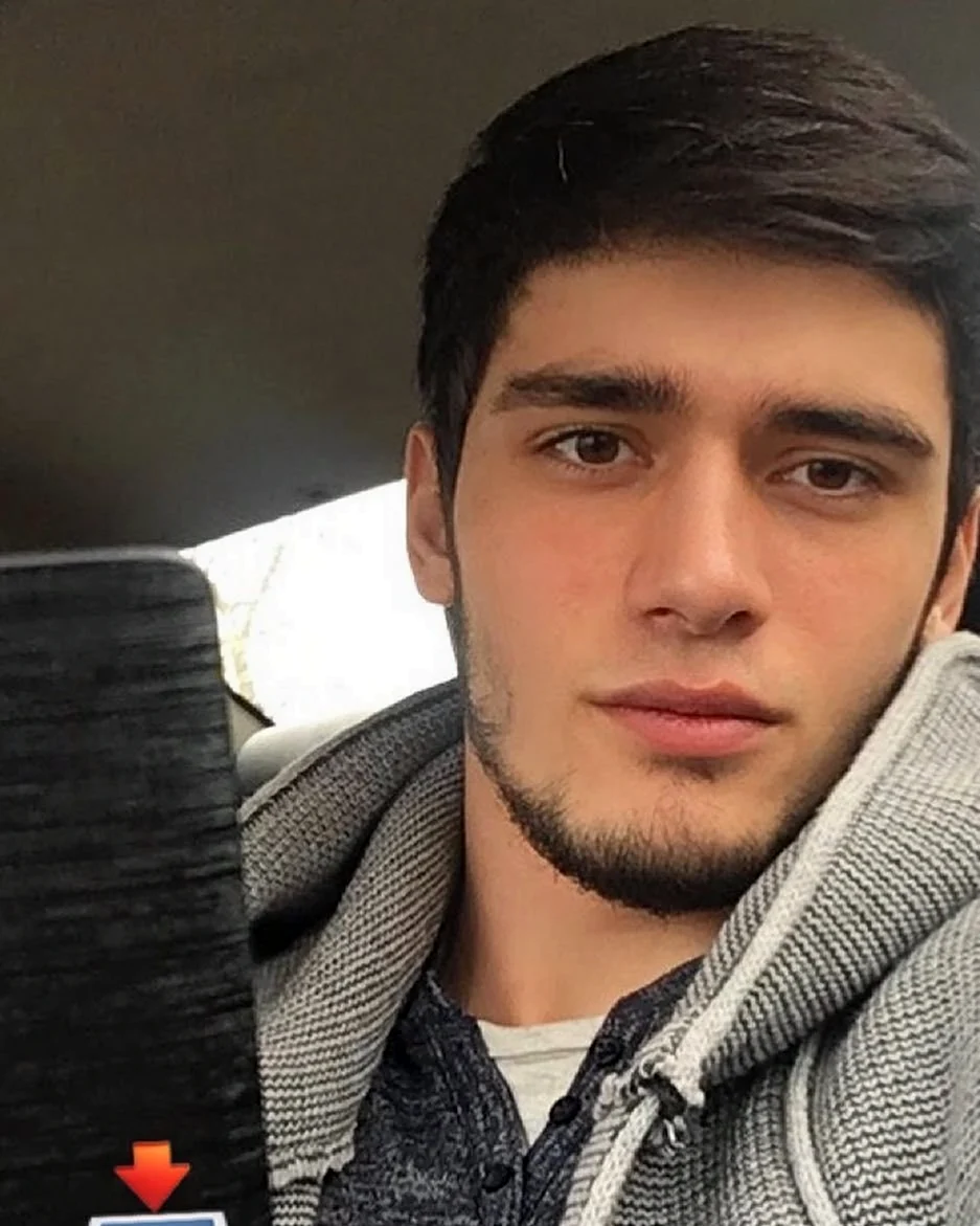 Амир Назаров
