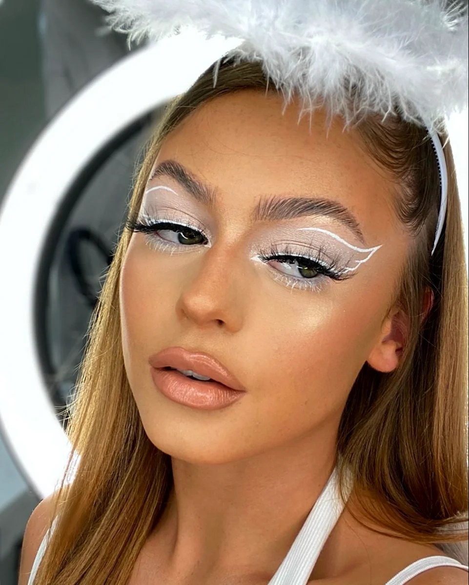 Angelic make up