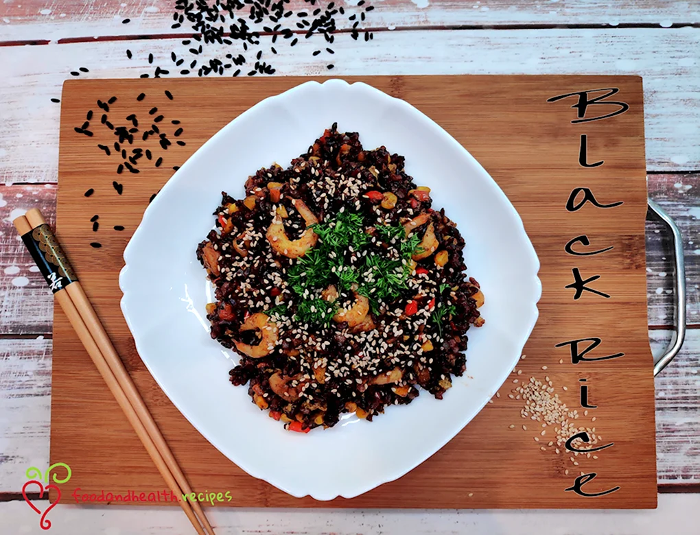 Блюда с черным рисом