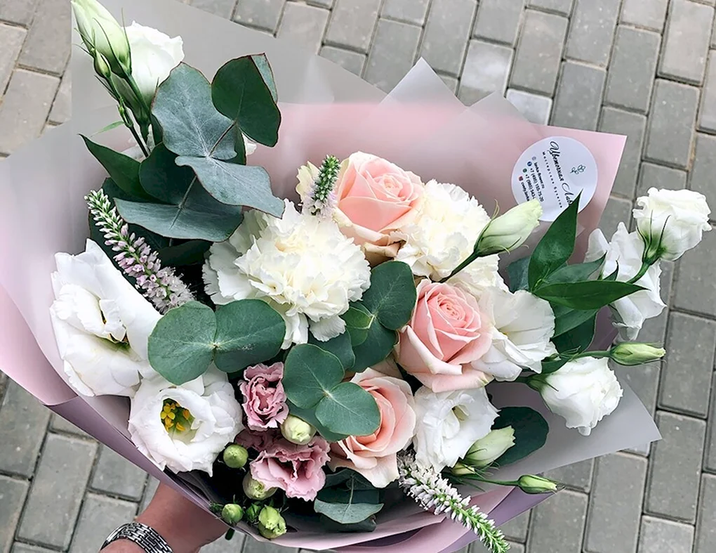 Букет в матовой пленке