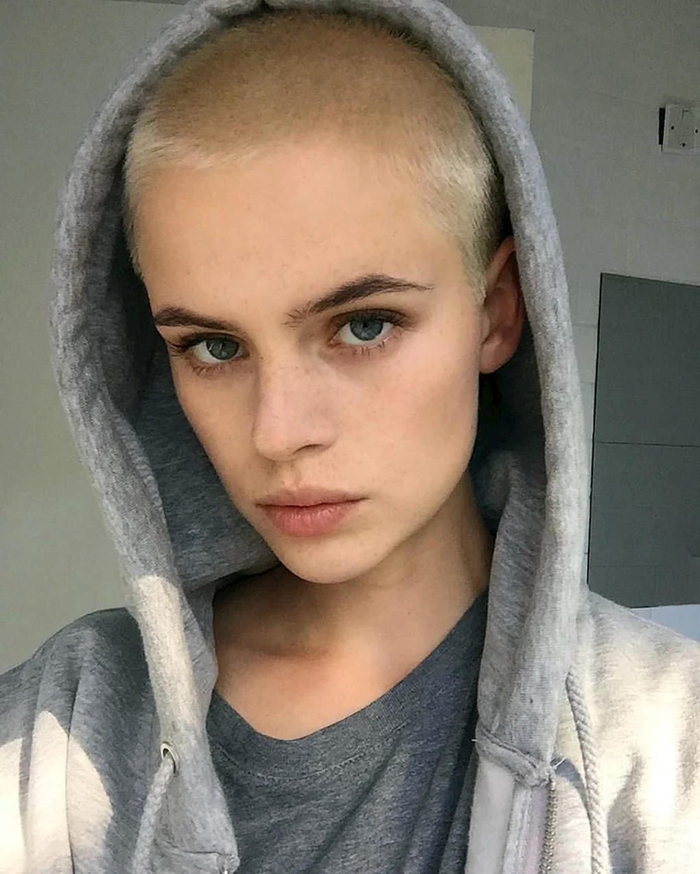 Cajsa Weissberg лысая