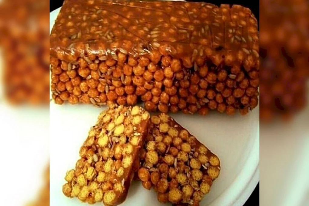 Чак Чак из кукурузных палочек и ирисок
