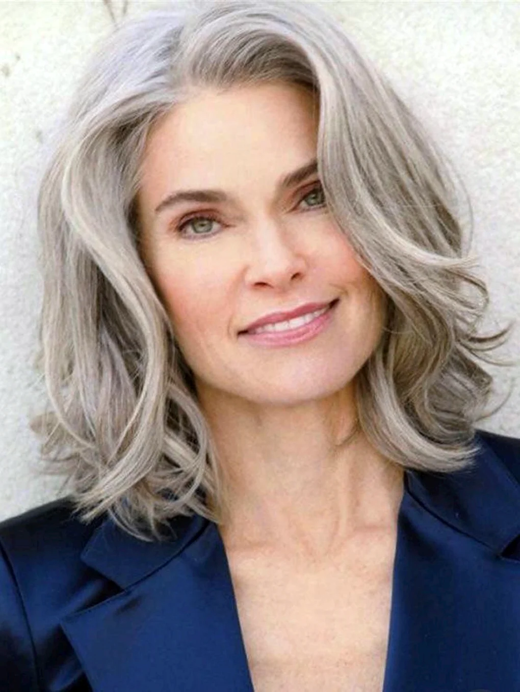 Дафна Хикс Grey hair