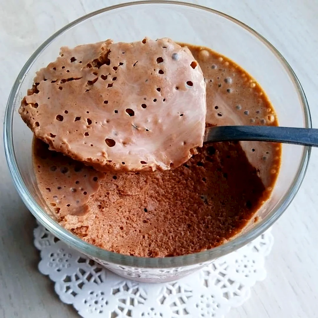 Десерт с ряженкой и желатином и какао