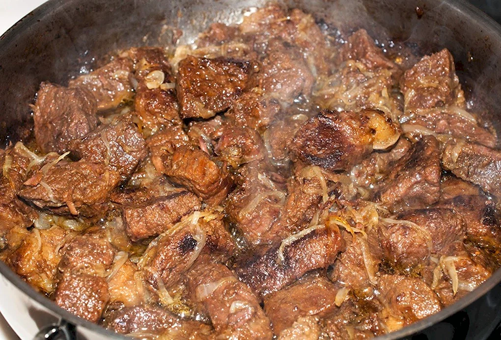 Гуляш в казане