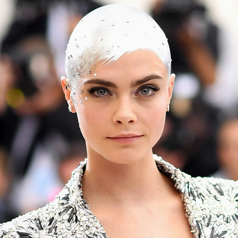 Кара Делевинь met Gala 2022