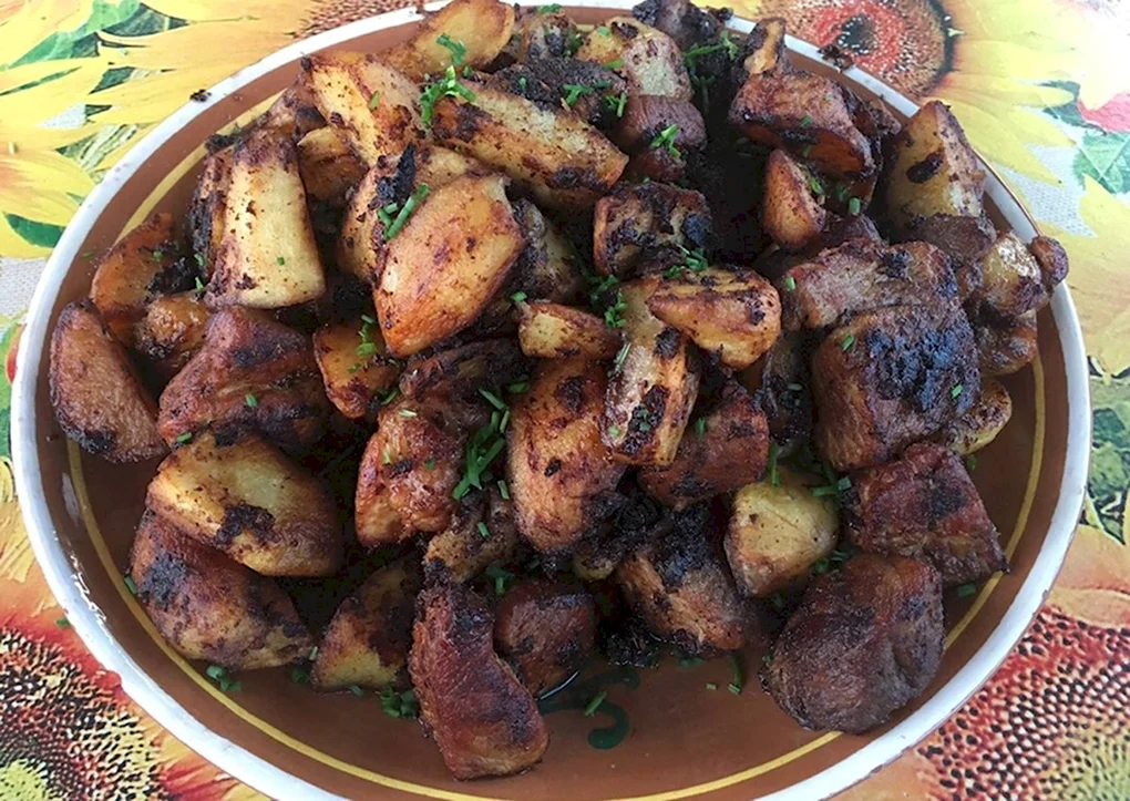 Картошка с мясом в казане