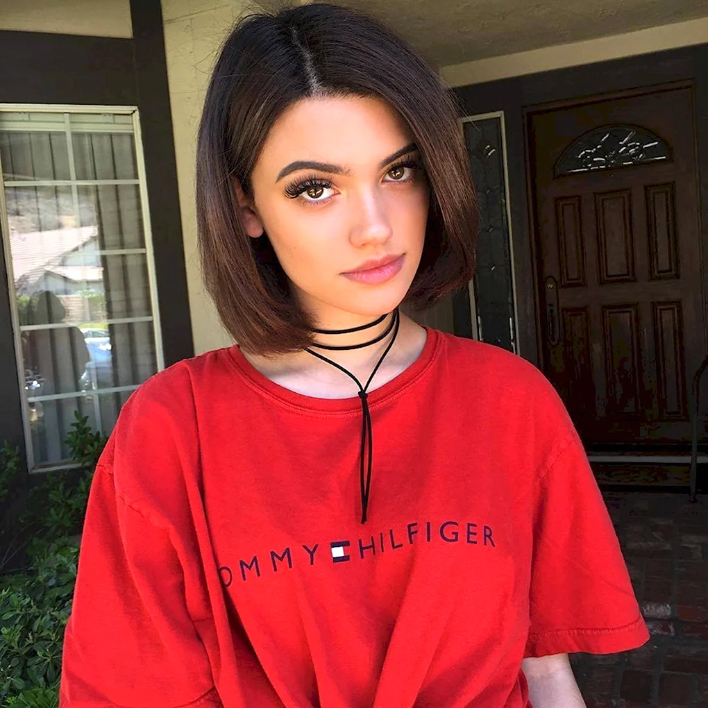 Kelsey Calemine