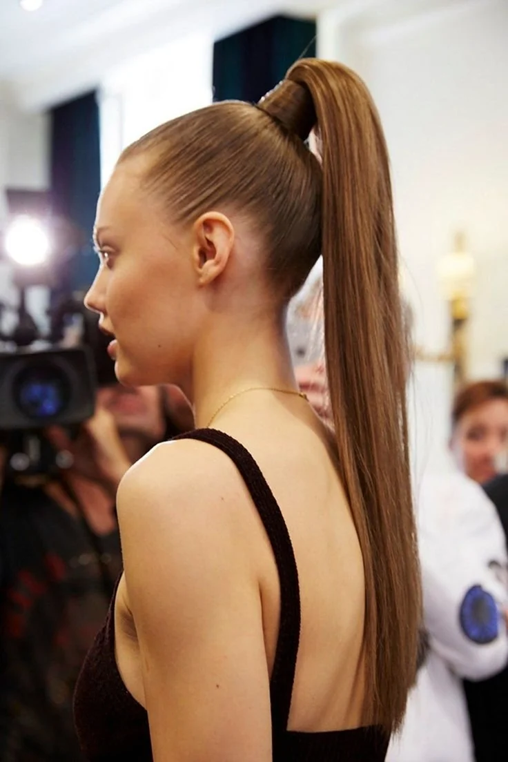 Хвост ponytail