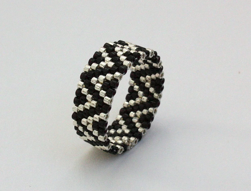 Кольца из бисера
