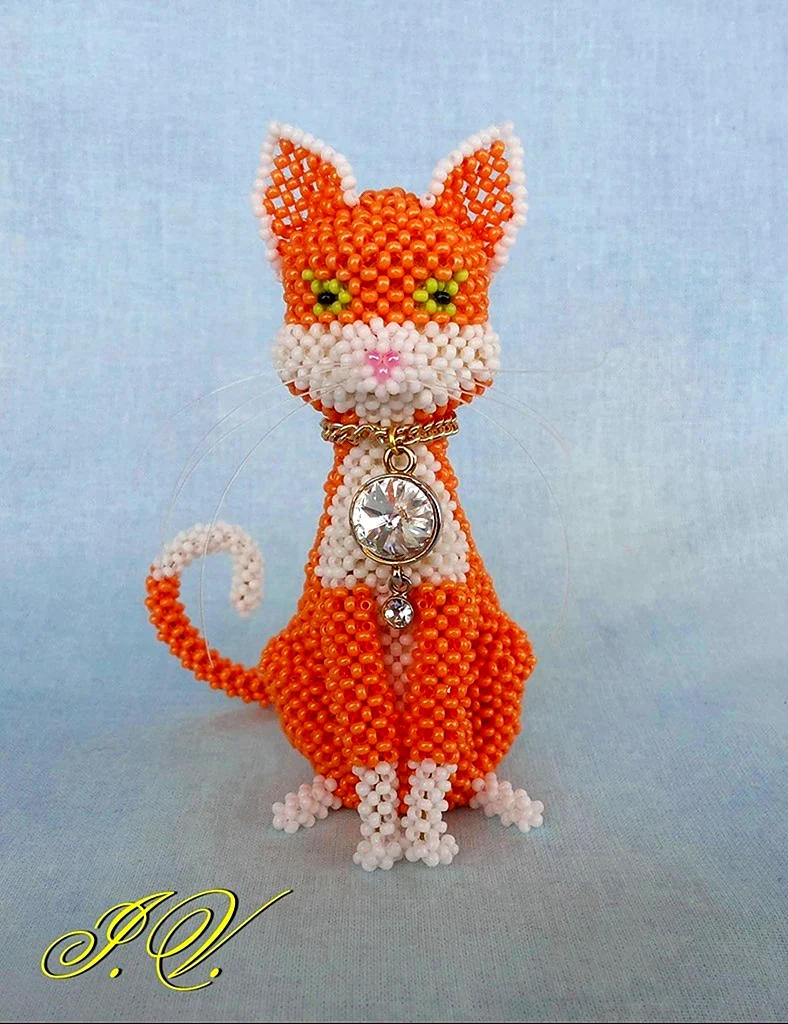 Кот из бисера