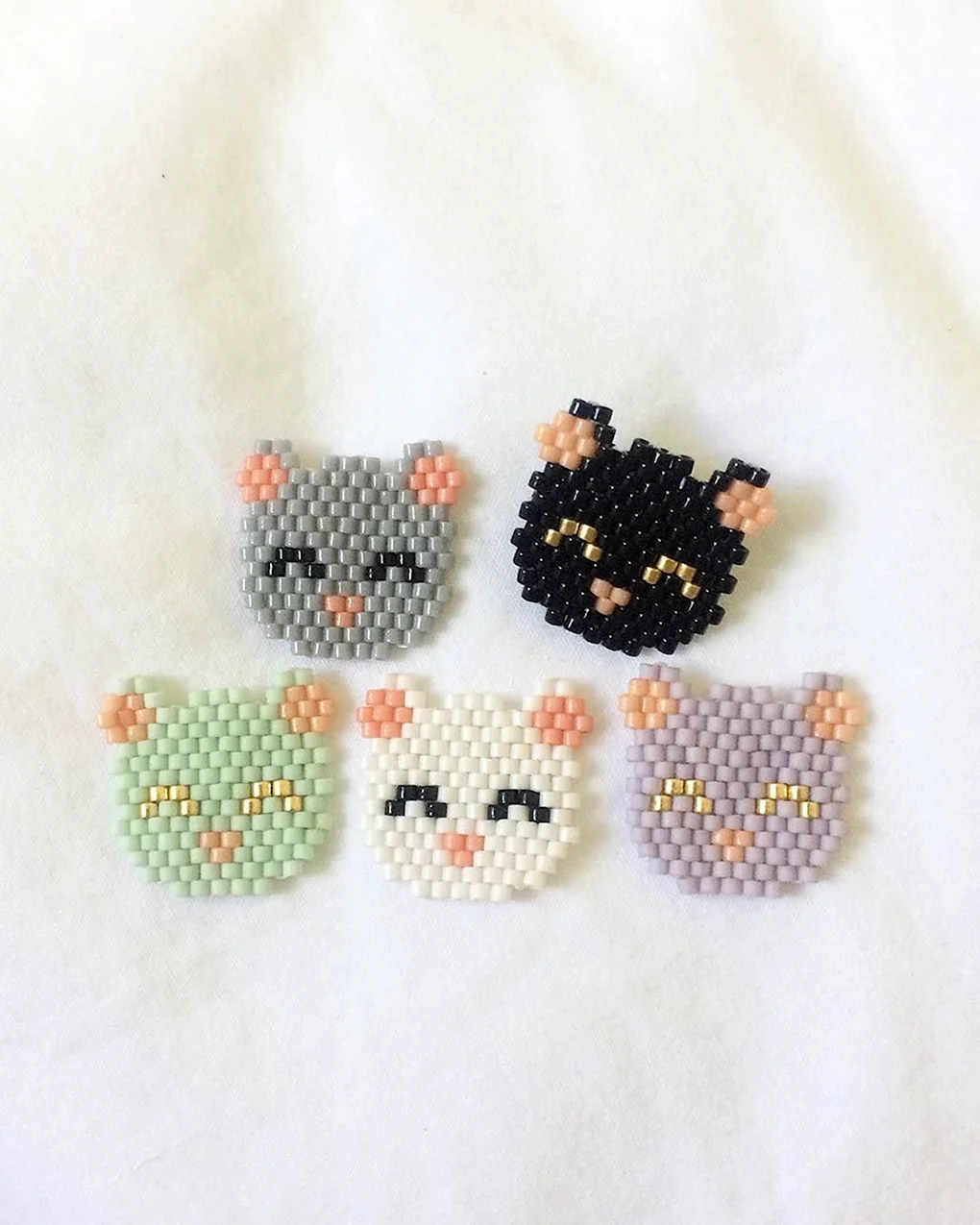 Котик из бисера