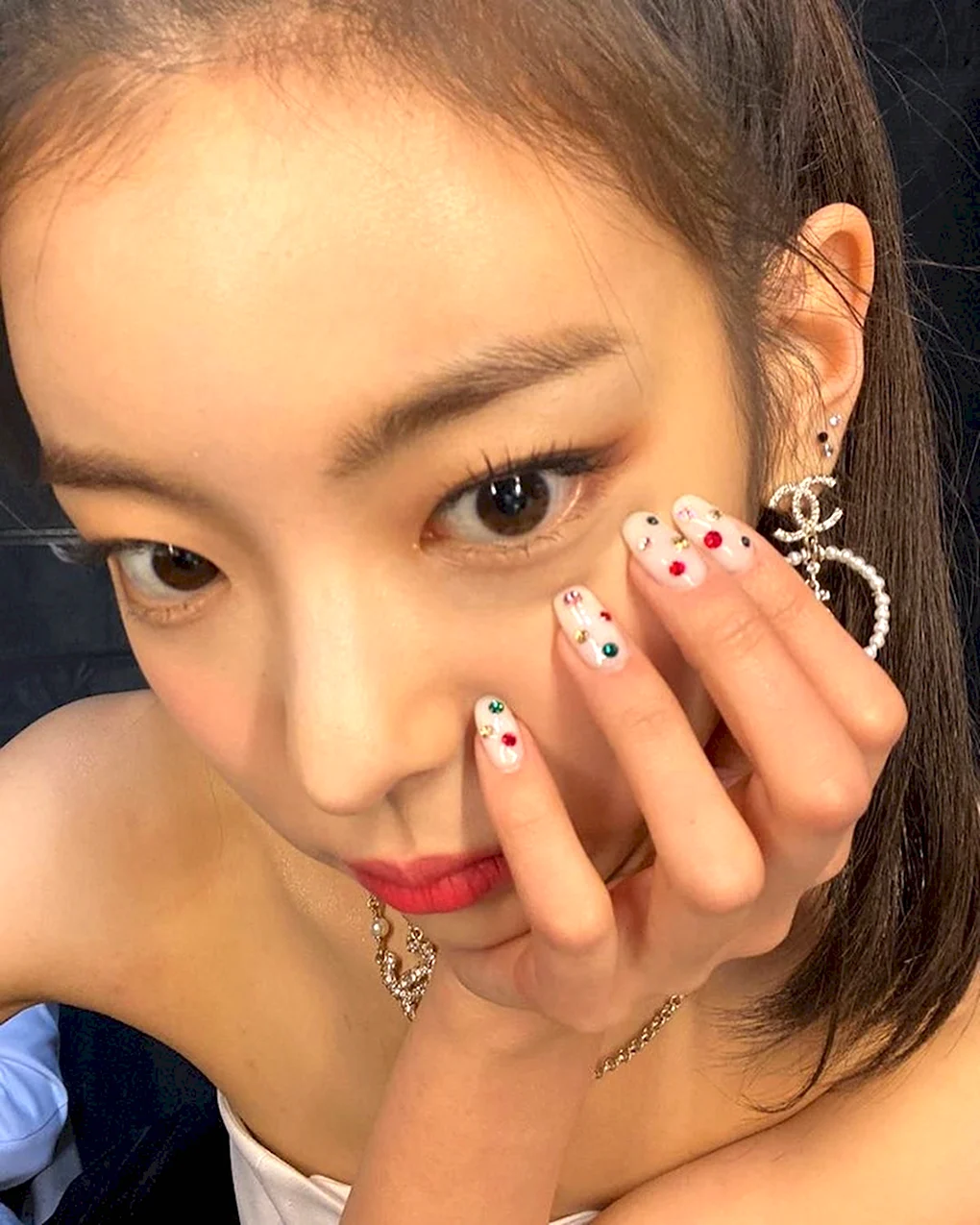 Маникюр Дженни из BLACKPINK 2020