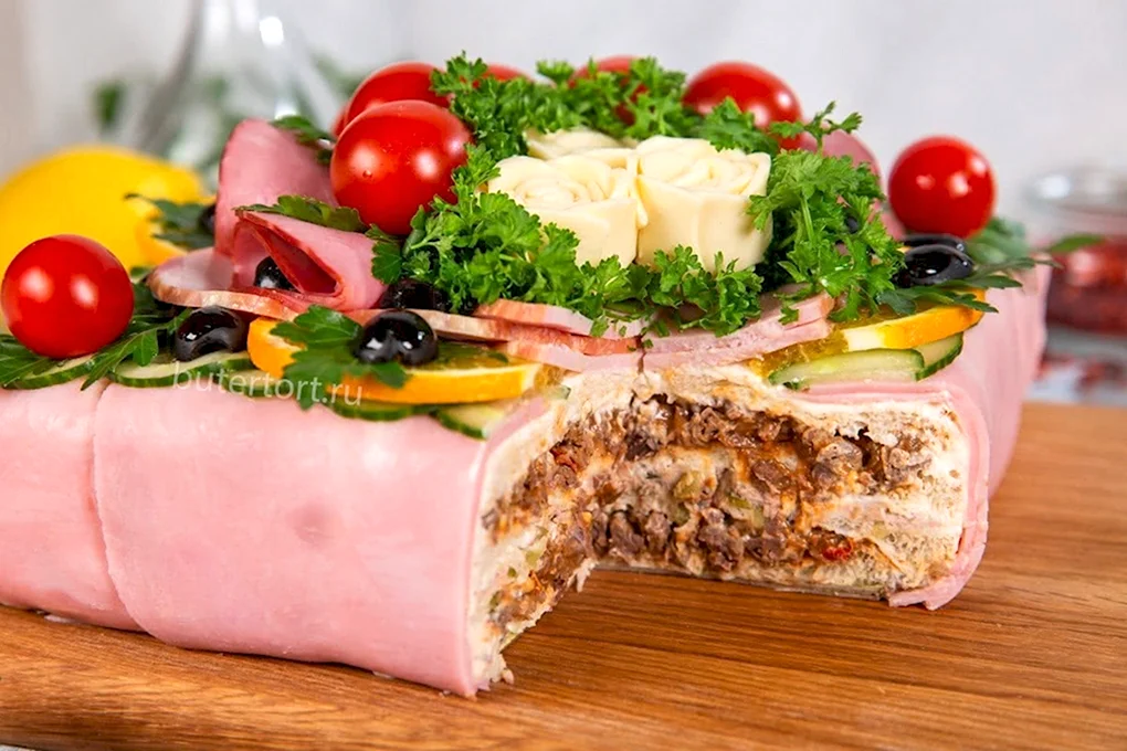 Мясной торт