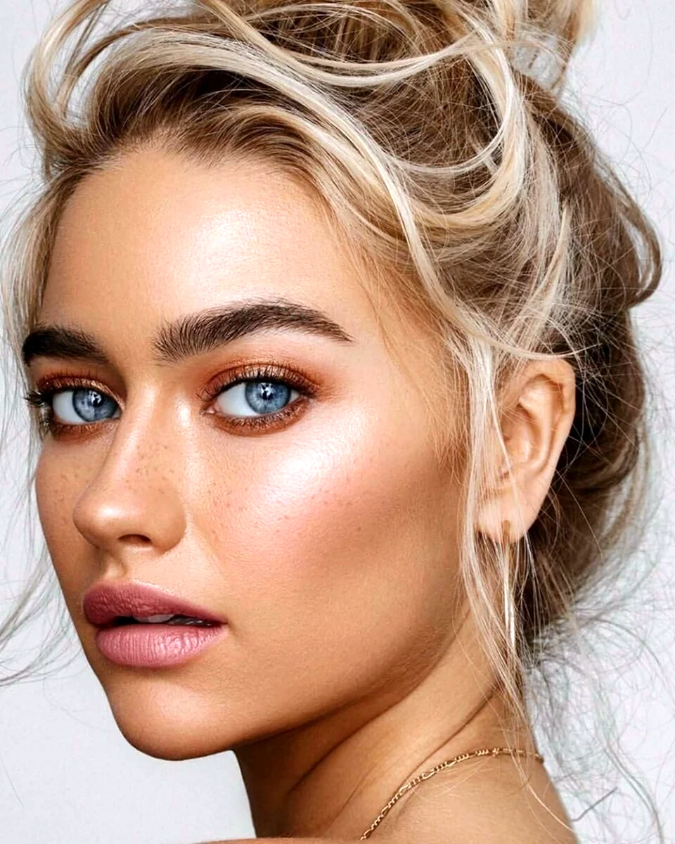 Мия Бойко нюдовый макияж