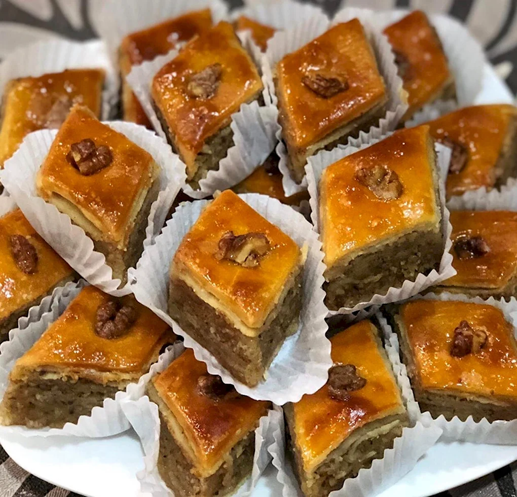 Пахлава медовая турецкая