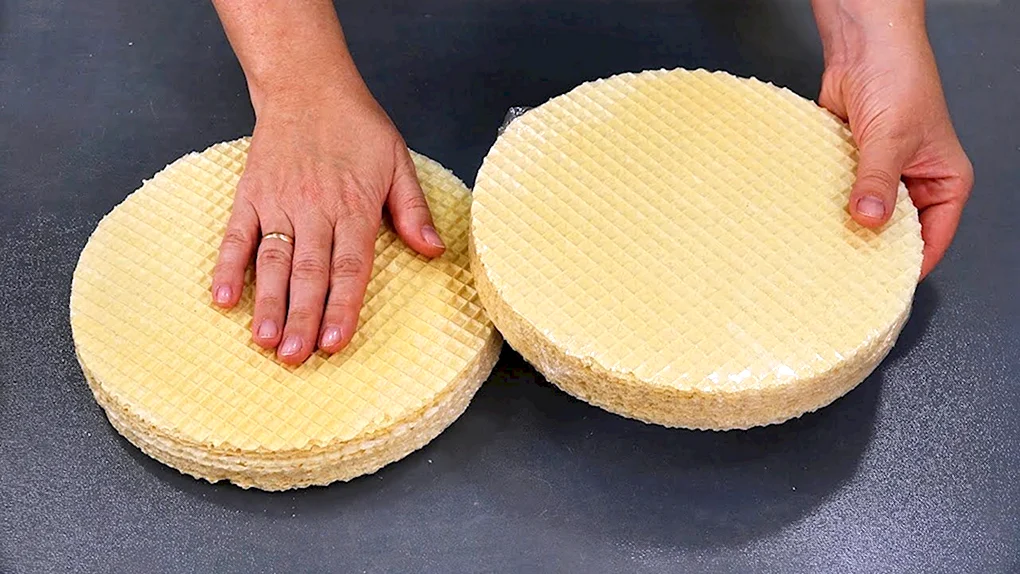 Пирог из вафельных коржей