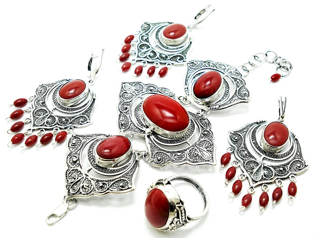 Серебряные украшения