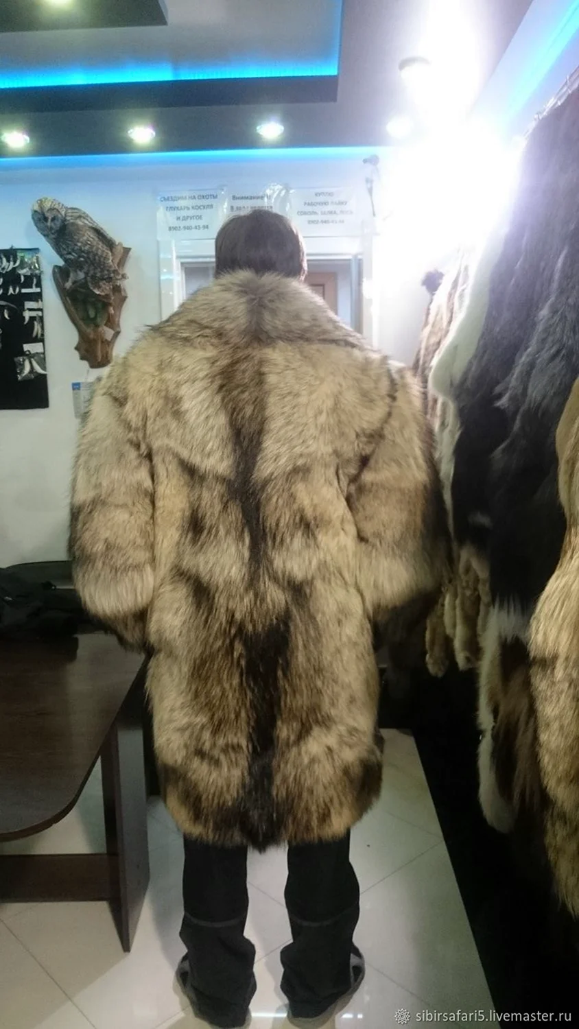 Шуба из волка женская