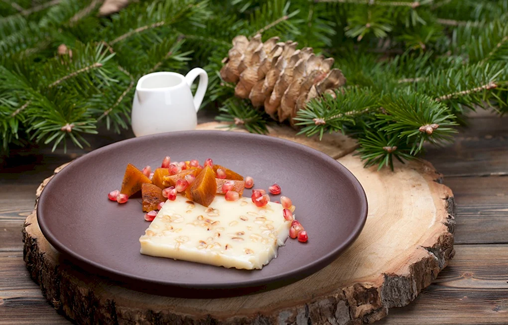 Сибирский десерт с кедровыми орешками