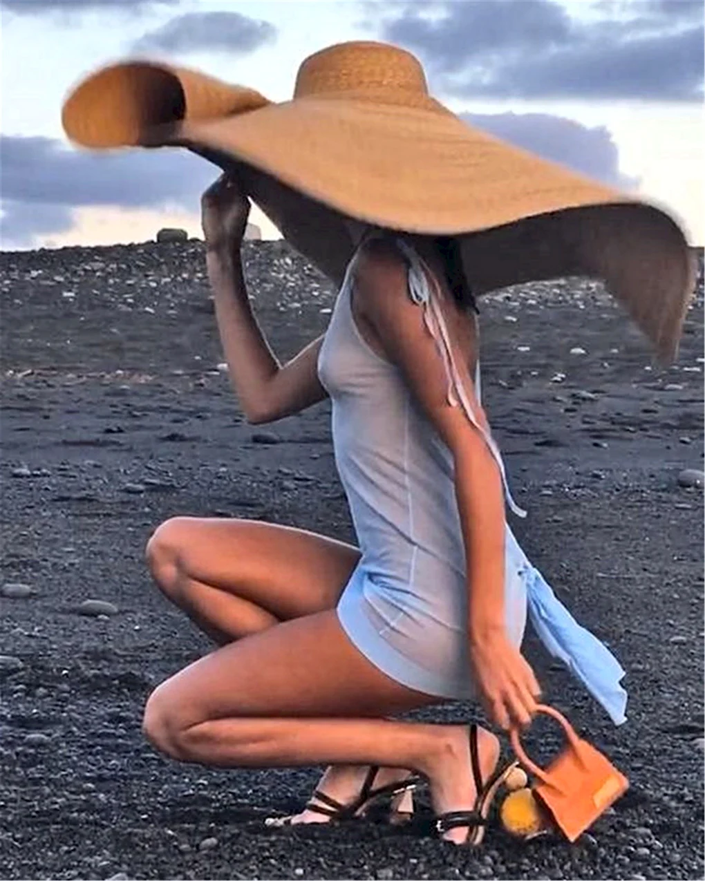 Соломенная шляпа Jacquemus