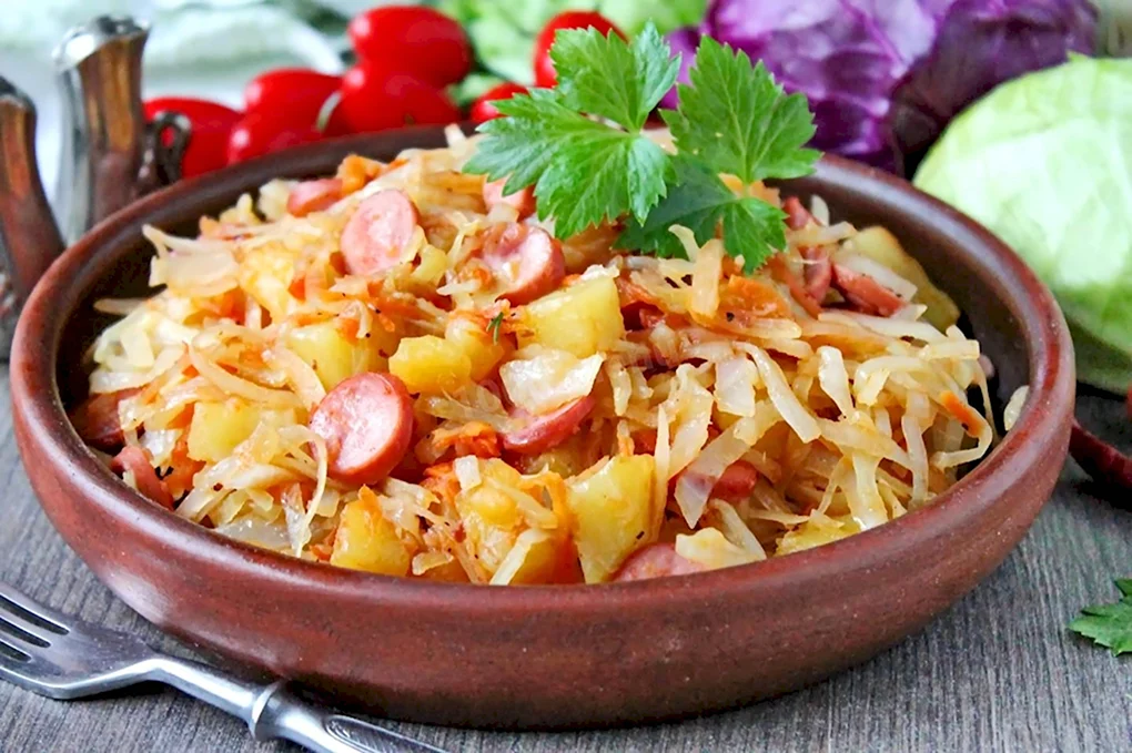 Тушёная капуста с картошкой