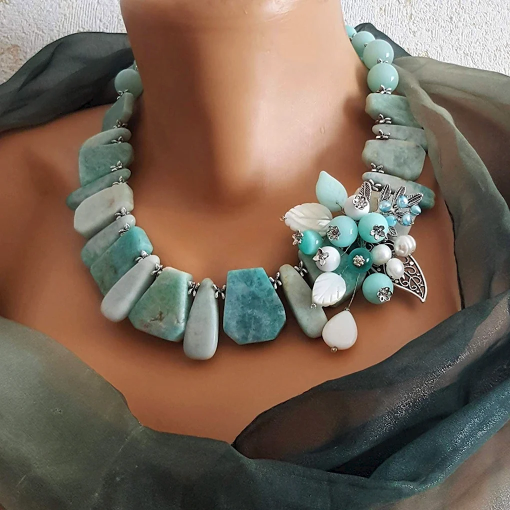 Украшения из натуральных камней