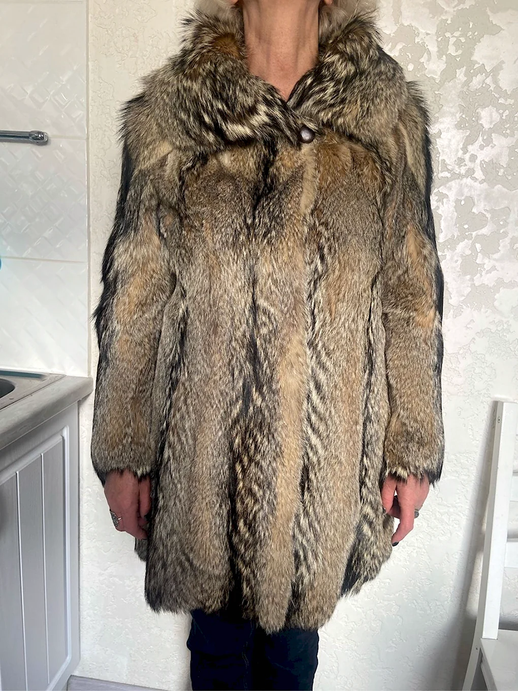 Волчья шуба женская