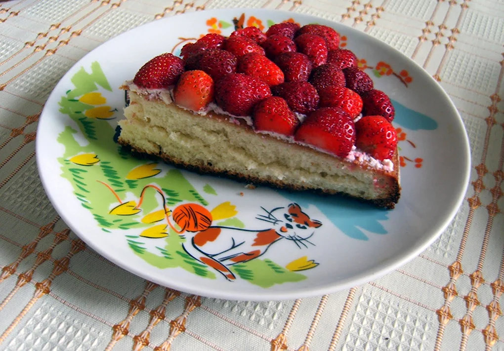 Выпечка с клубникой