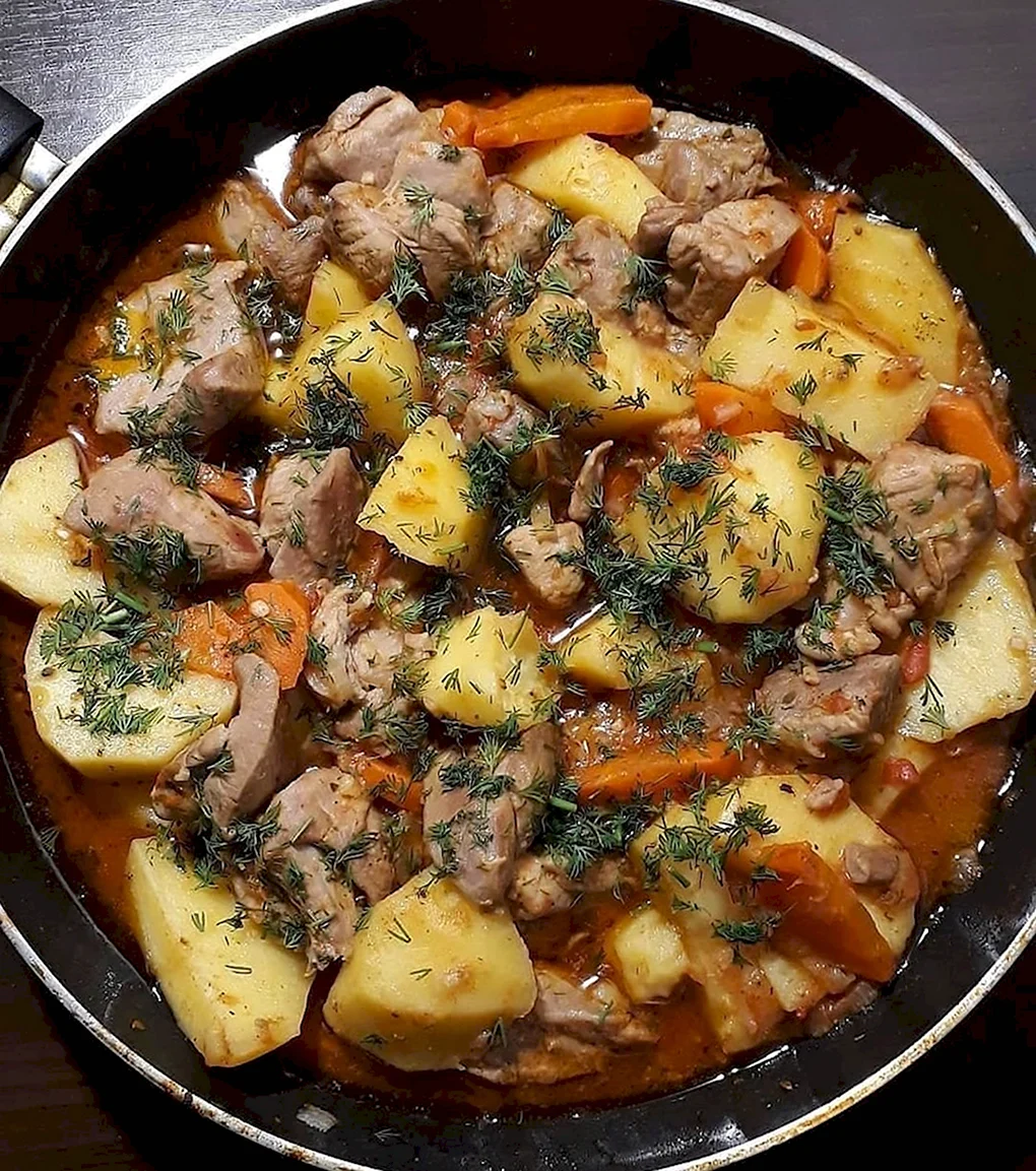 Жаркое из индейки с картошкой